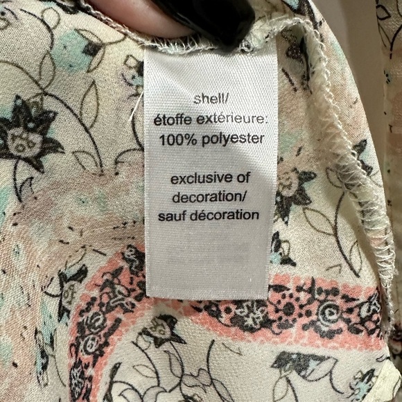 Bohemian Floral Blouse With Lace-Up Front & Crochet Back - Size Medium - Picture 8 of 9